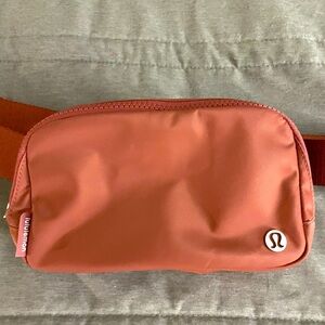 Lululemon belt bag